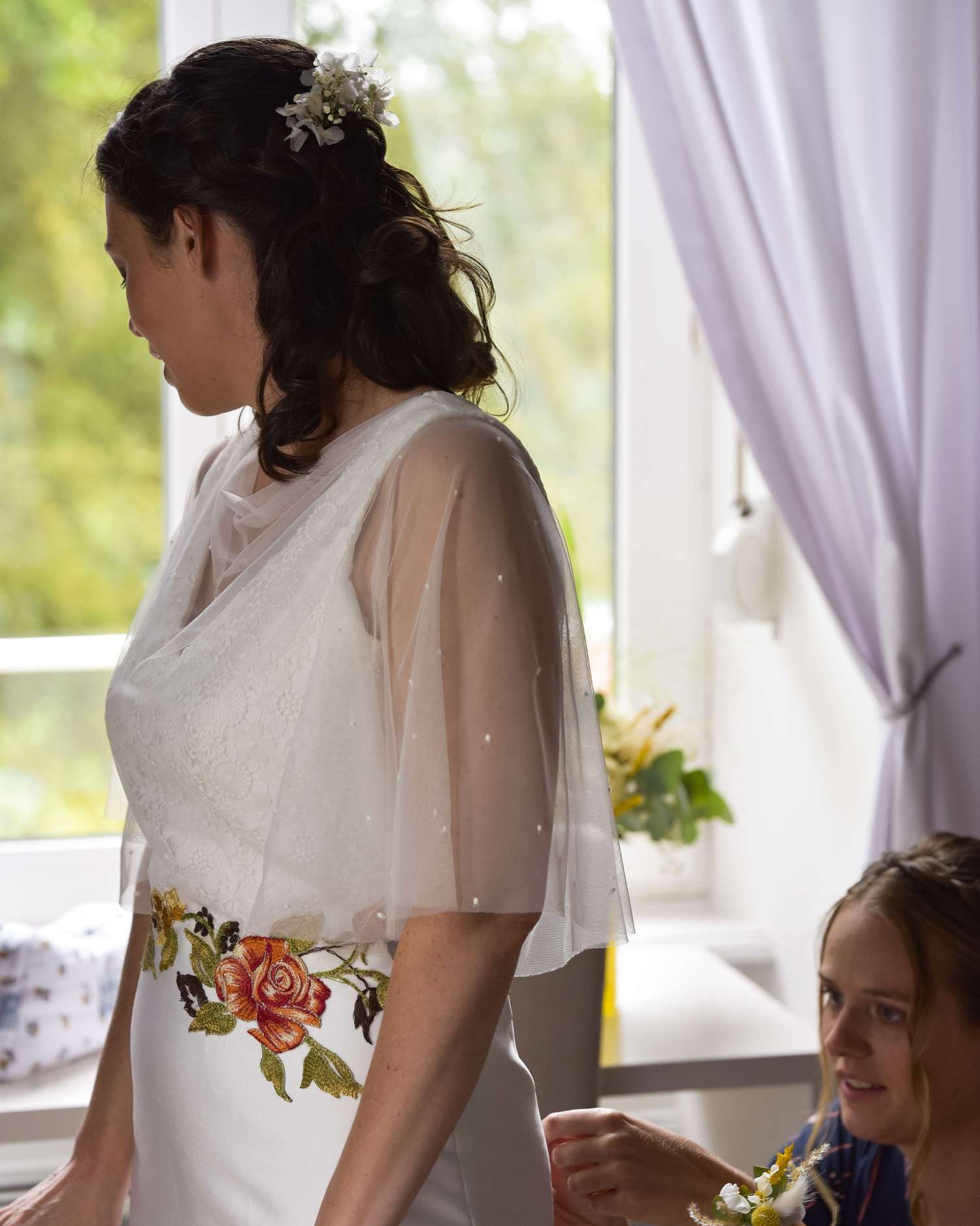 robe de mariee cousue main col benitier et broderie